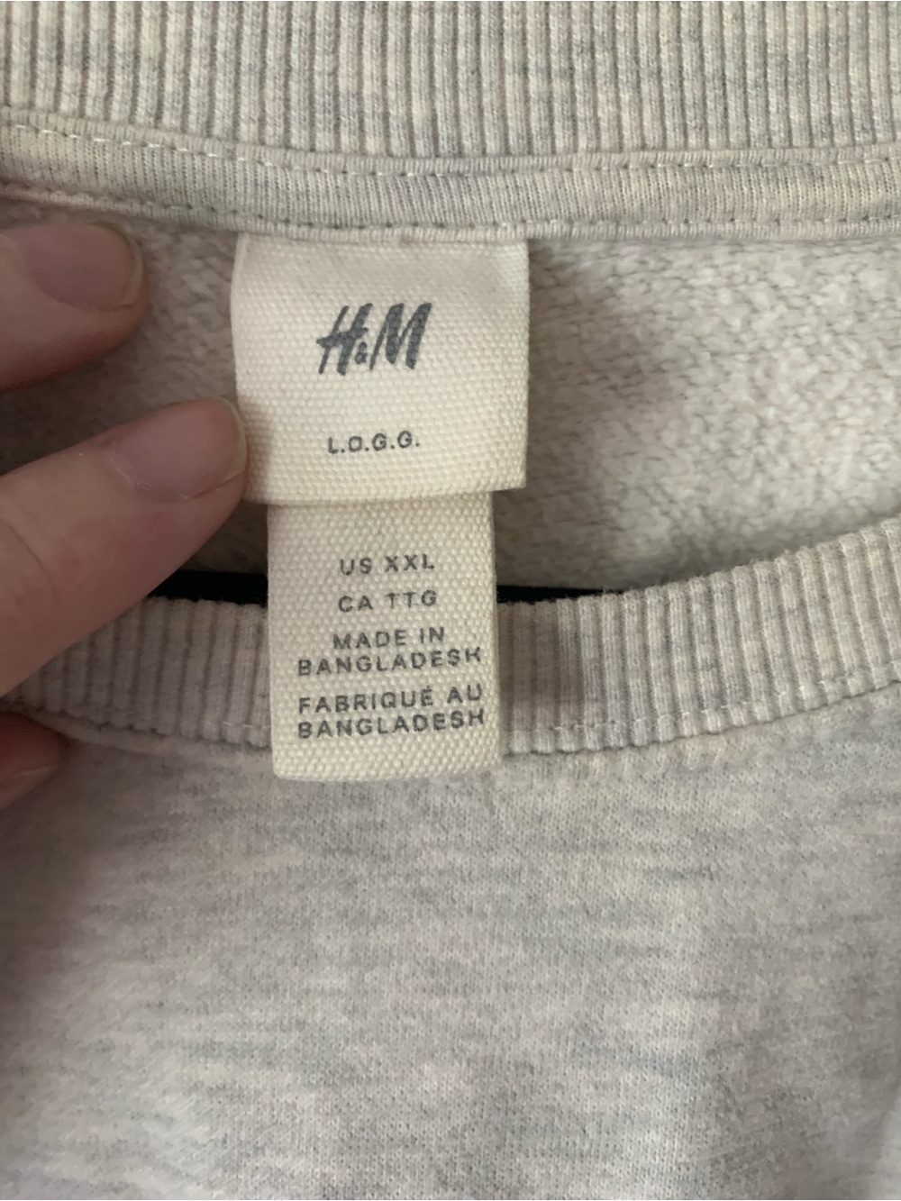 H&M Oui, mon Chéri Cream Graphic Sweatshirt - Picture 3 of 5